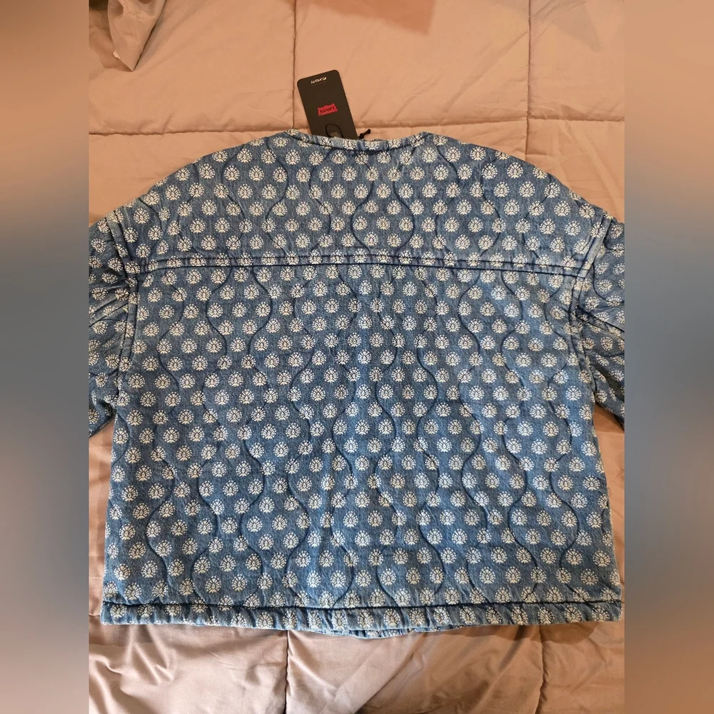 Levi's Premium Blue Quilted Floral-Print Jacket SizeL NWT - Picture 2 of 16